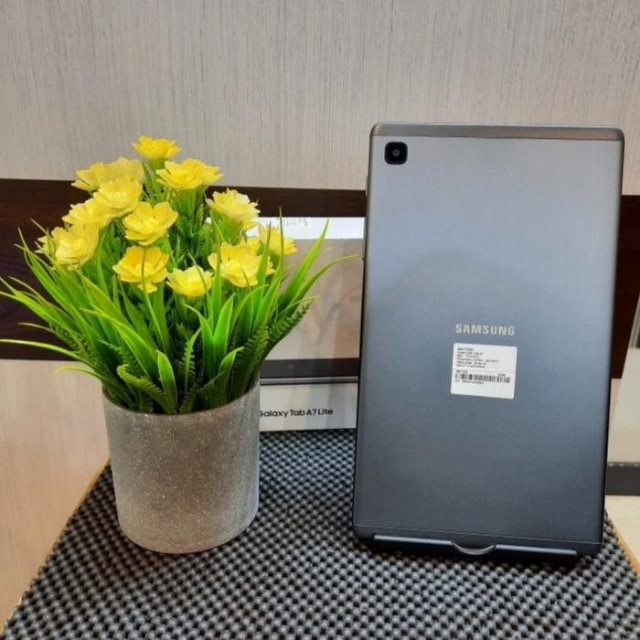 galaxi samsung tab a7 lite 3/32gb wifi only like new