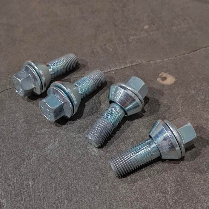 Baut Roda Wobble Bolt 14X1.5X27 1 Set 20Pcs Best Seller