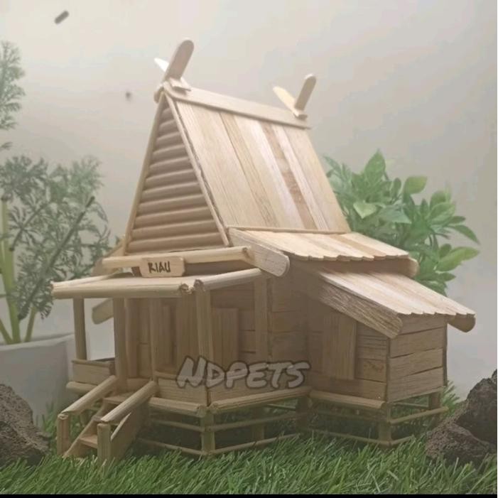 MINIATUR RUMAH ADAT RIAU STIK ES KRIM KODE 431