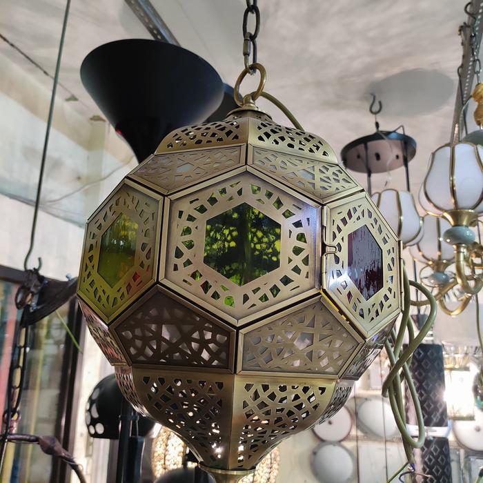 Lampu gantung kuningan import / Lampu kuningan kaca patri import