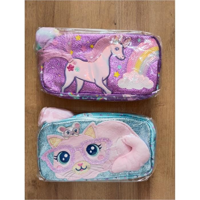 

PENCIL CASE CHEERY CHARACTER SMIGGLE - ORIGINAL