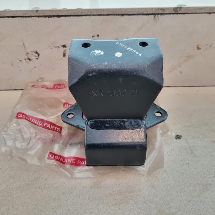 Jual Engine Monting Transmisi Asli Mitsubishi L200 Strada