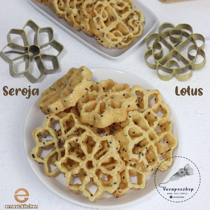 Cetakan Kembang Goyang Kuningan Cetakan Kembang Goyang Tradisional