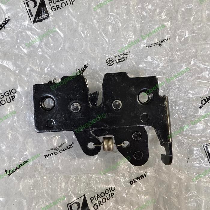 Ready Kuncian Jok Vespa Sprint/Primavera