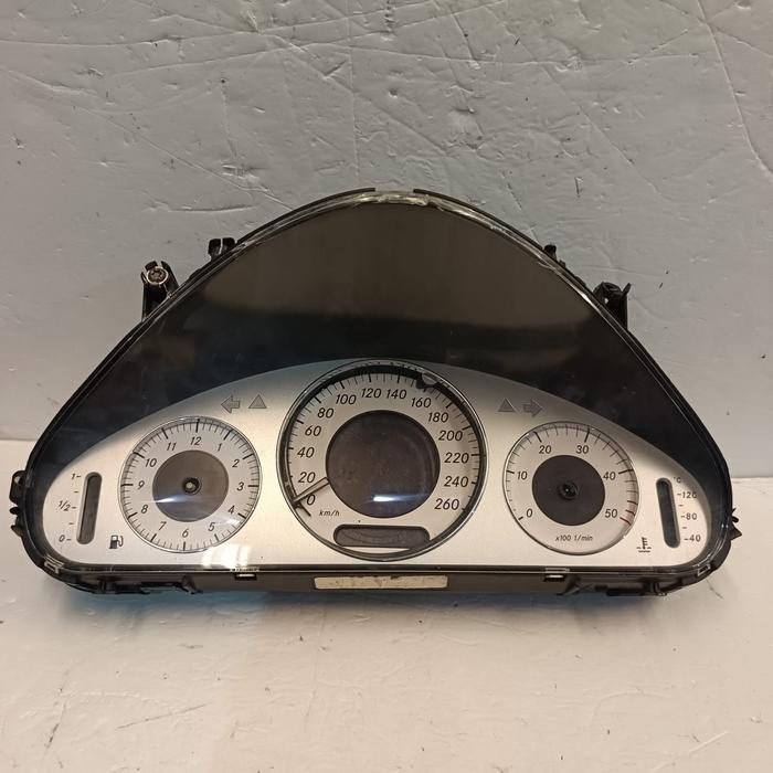 Speedometer Instrument Cluster Mercedes Benz W211 Avantgarde A2115401711