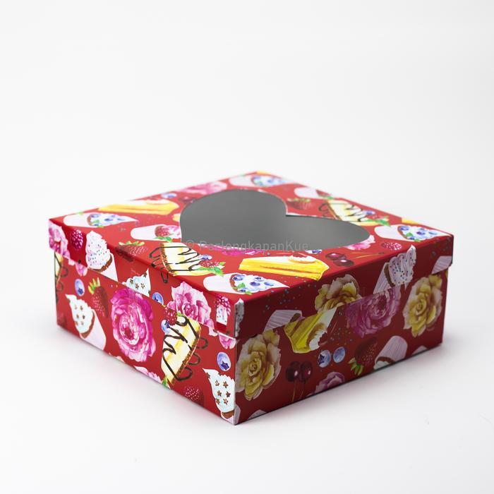 Dus Kue/Box Kue/Kotak Kue Ulang Tahun Tutup Kaca Hati Ukuran 30X30X12
