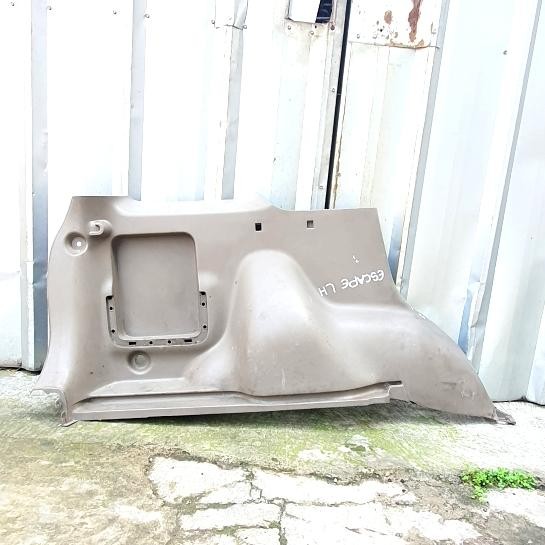 DOORTRIM COVER BACKLEADING SISI KIRI BAGASI/ BELAKANG FORD ESCAPE 2300CC XLT