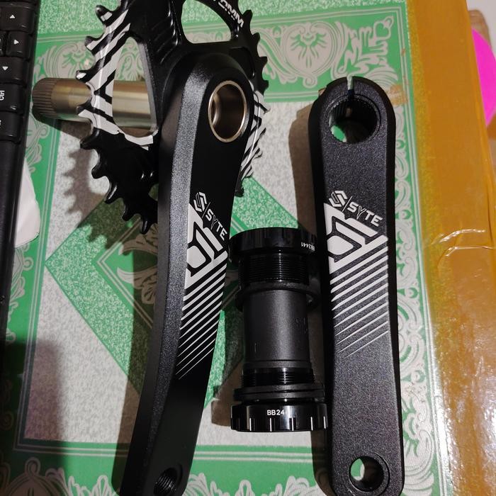 crank set MTB hollowtech2 merk SYTE single speed 30t