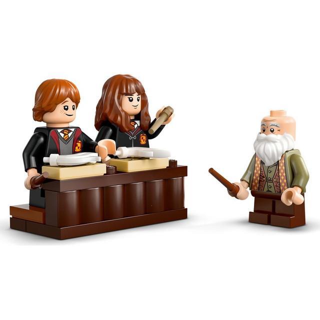 Lego 76442 - Harry Potter - Hogwarts Castle: Charms Class