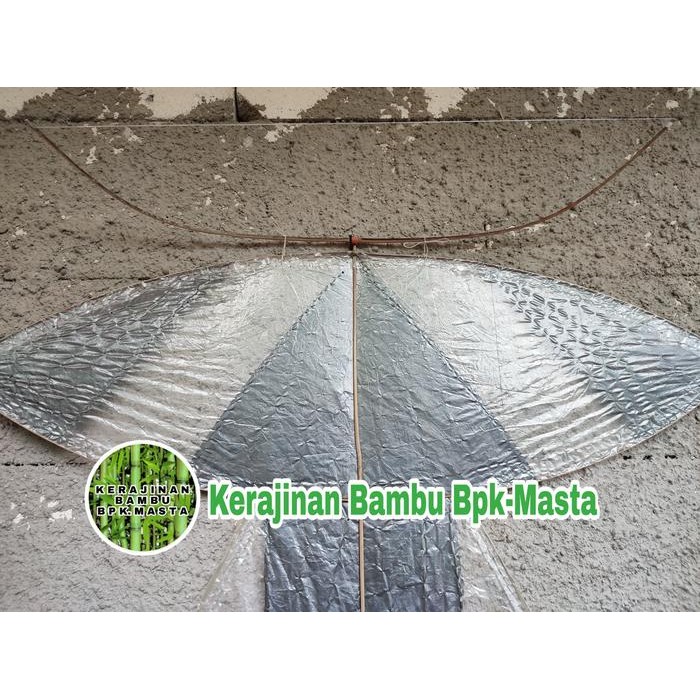 Layangan Peteng Model Kipasan