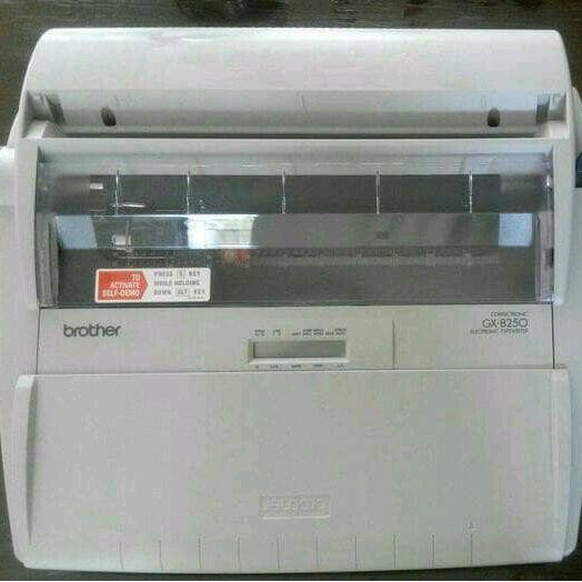 

TERSEDIA/READY. MESIN TIK ELECTRONIC BROTHER GX-8250 #GARANSI