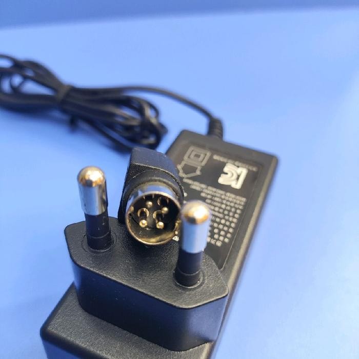 Adaptor Dvr Hikvision 12V 2A Original Model 4 Pin Adaptor Hikvision 4 Pin Original