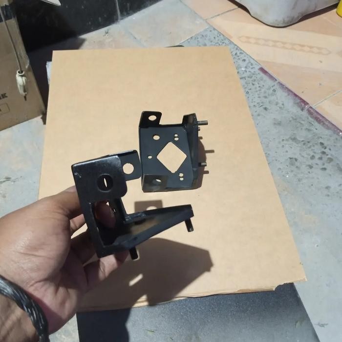 BRACKET STOPLAMP RGR SPRINTER