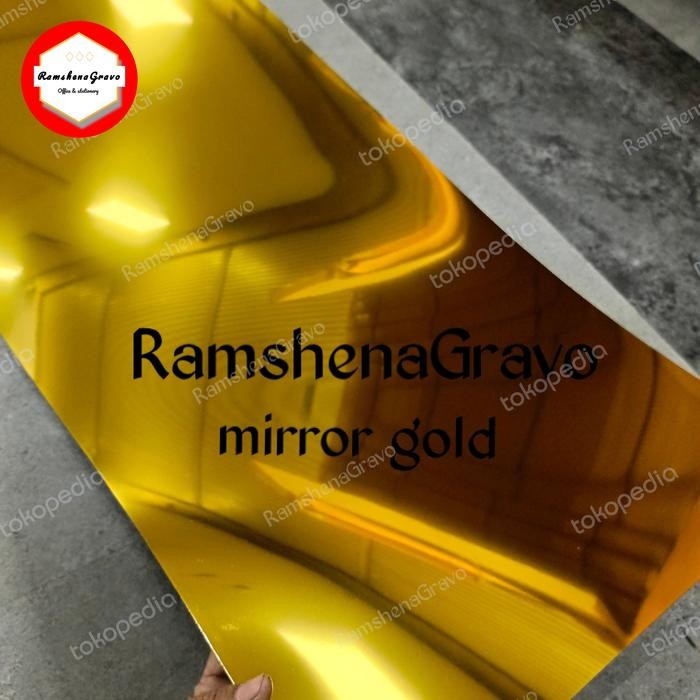 

MURAH gravoply gold mirror teks hitam /bahan gravir/ 60cmx40cm tebal 1.5mm