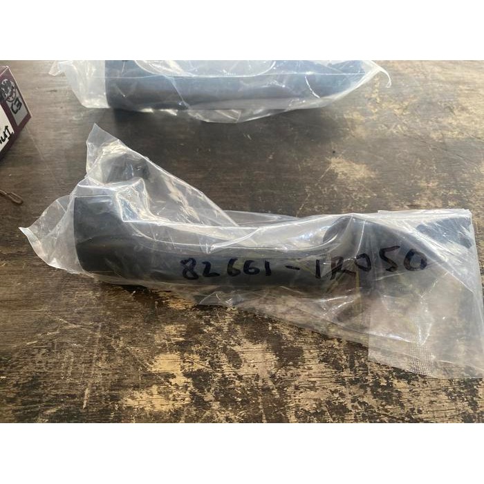 Handle pintu luar depan/belakang kanan hyundai grand avega