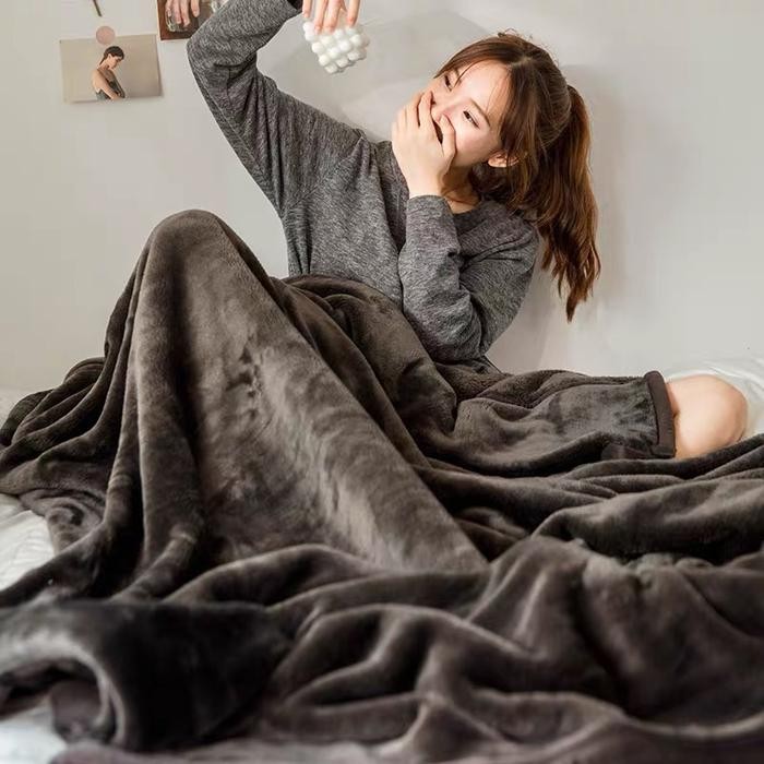 Kintakun - Selimut Polos Tebal 150X200 Impor