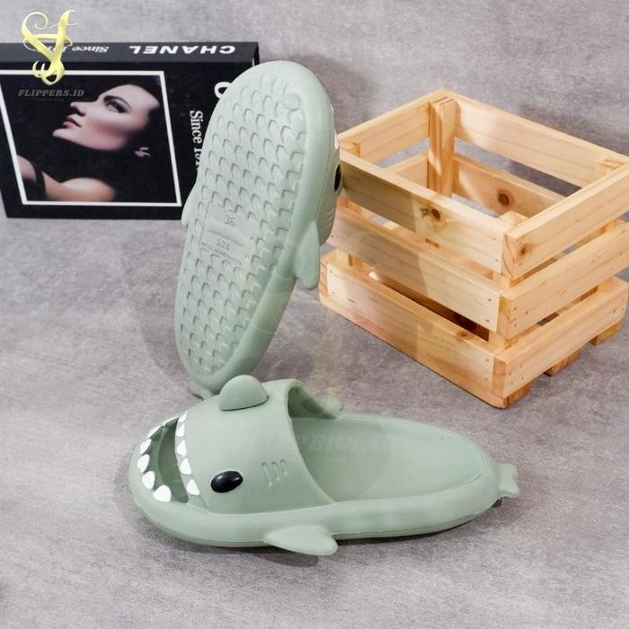 Super Flippers.id Sandal Selop Hiu Pria Wanita Sendal Pindang Sendal Shark Couple Kekinian Sandal