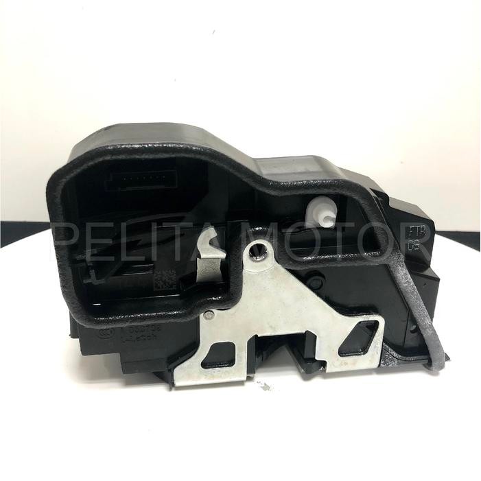 DoorLock BMW E90 Depan Kiri Original Part