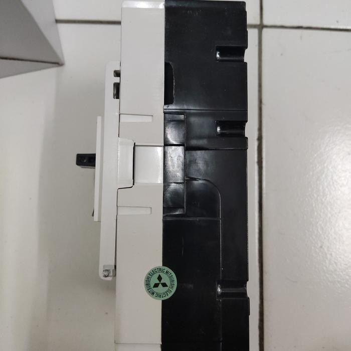 NFB MCCB breaker mitsubishi NF-250CW nf250-CW 200a 200 a