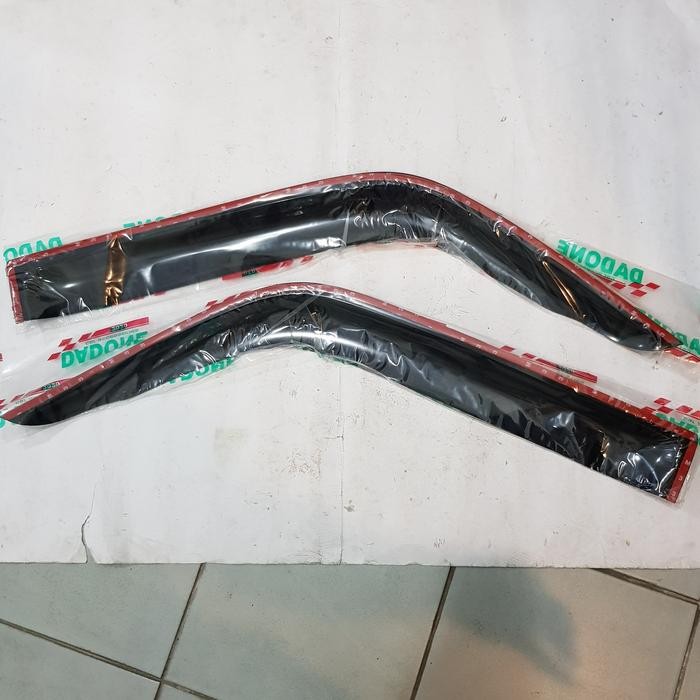 Talang Air / Door Visor Depan Colt Tss / T120Ss / T120 Ss Merk Dadone