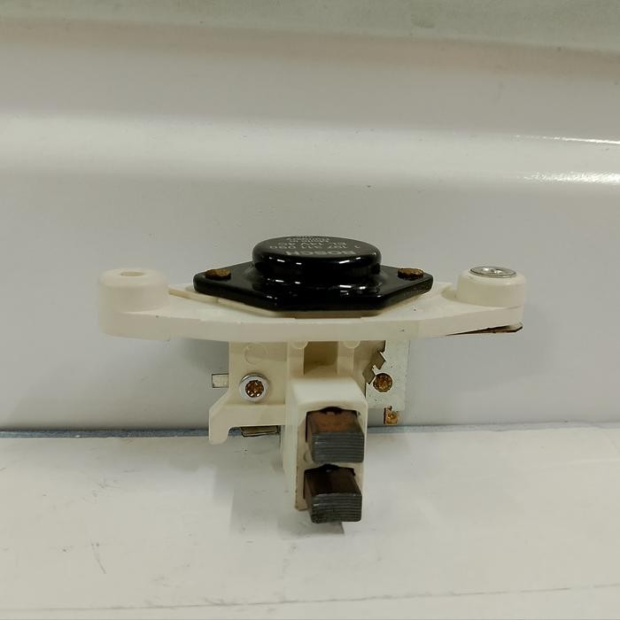 Terhemat Ic Regulator Alternator Mercy 12V ( Bosch 1197311090 ) Terlariss 