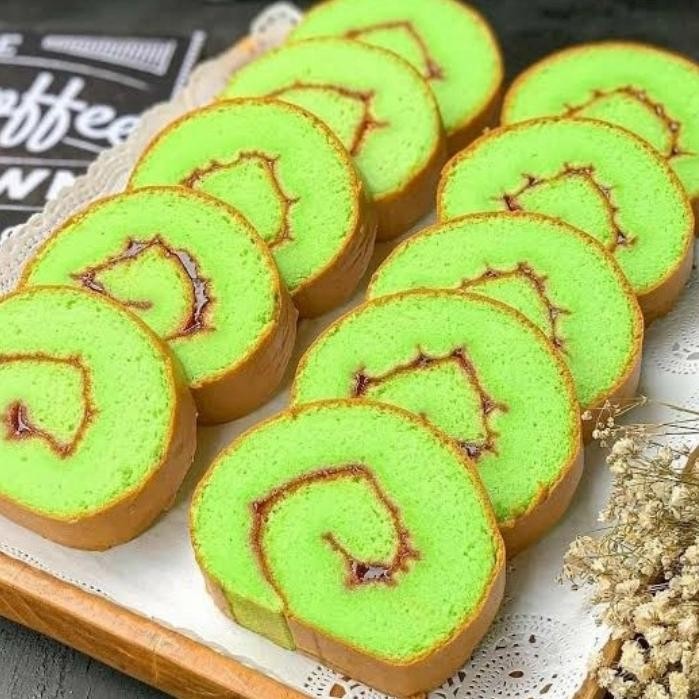 TerEnakPolll- Kue Bolu Gulung Original Dan Pandan Dengan Selai Strawberry.