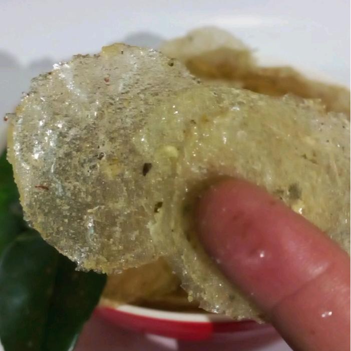 

KERIPIK KACA 1KG DAUN JERUK