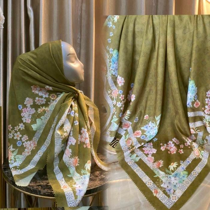 Hijab Segi Empat Voal Motif Bunga Olive Putih Dusty