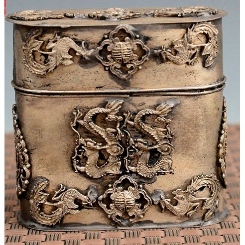 Exquisite Chinese old-style Tibetan silver Dragon Phoenix Statue Toothpick Box, Cigarettes Case