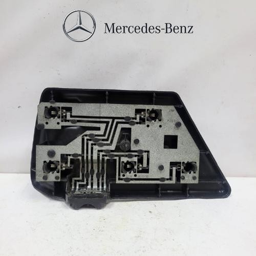 Rumah Socket Lampu Belakang Stop lamp W124 Boxer A1248201464 Kiri