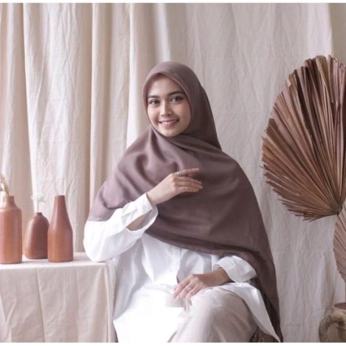 lplw- Jilbab Segi Empat Paris Jumbo Premium / Jilbab Segi Empat Polos