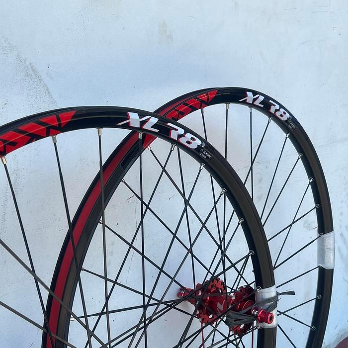 Wheelset 27.5 Xlr8 Qr Disc Bearing Jangkrik Roda Wheel Set Hitam Merah