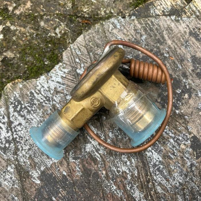 Expansion Expansi Ekspansi Valve AC Cacing Toyota Kijang Kapsul 7K Avanza Isuzu Panther 1534QEX Made