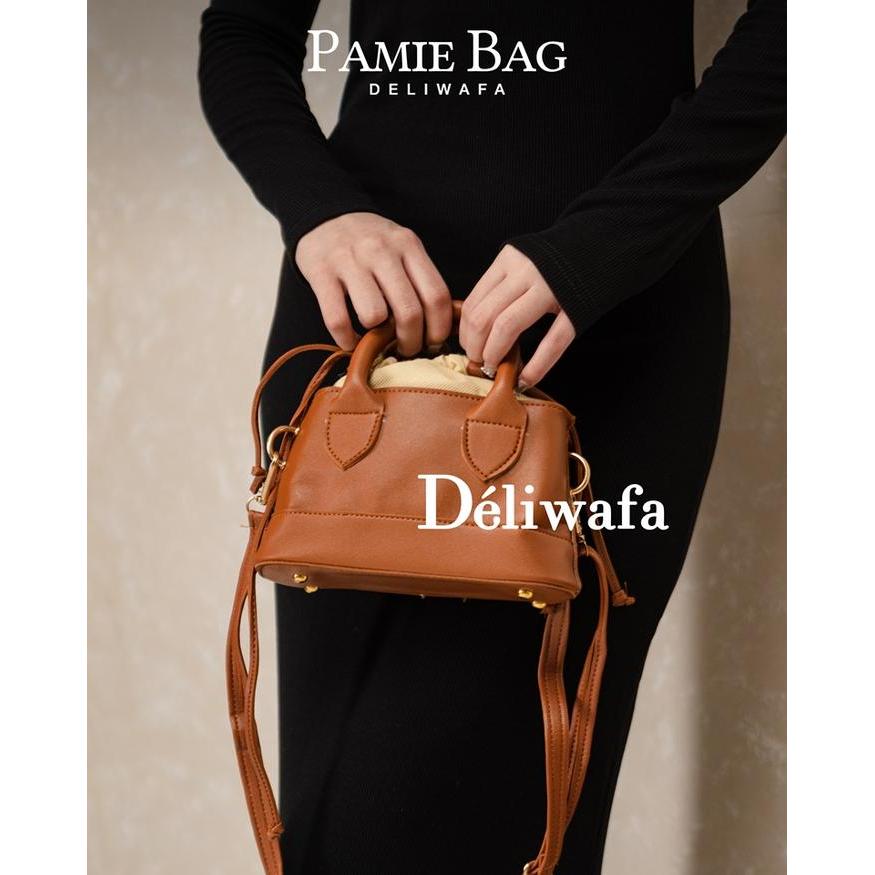 Deliwafa - Selempang Wanita Slingbag Premium Tas Pamie Bag