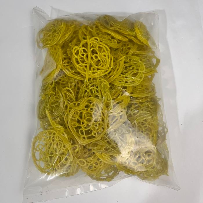 

Pilihan- Kerupuk Mie Kuning Mentah Isi 1Kg - Produk Makanan Ringan Krupuk