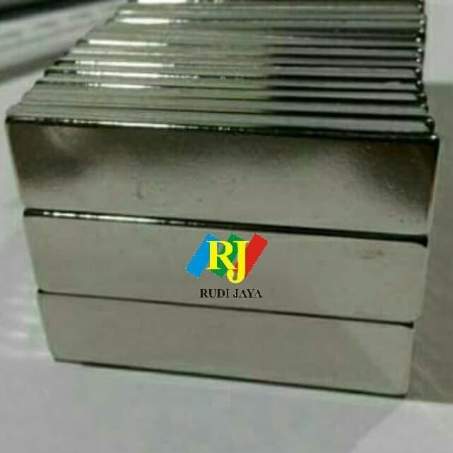 

New magnet neodymium persegi panjang 40x10x2mm