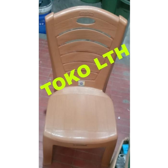 BANGKU/KURSI SENDER PLASTIK NAPOLLY motif rotan