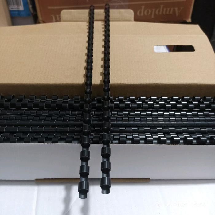 

Joyko Rpc-23-8 Ring Plastik Comb Uk.8Mm / Lingkaran Plastik Jilid F4 / Spiral Jilid Round Folio