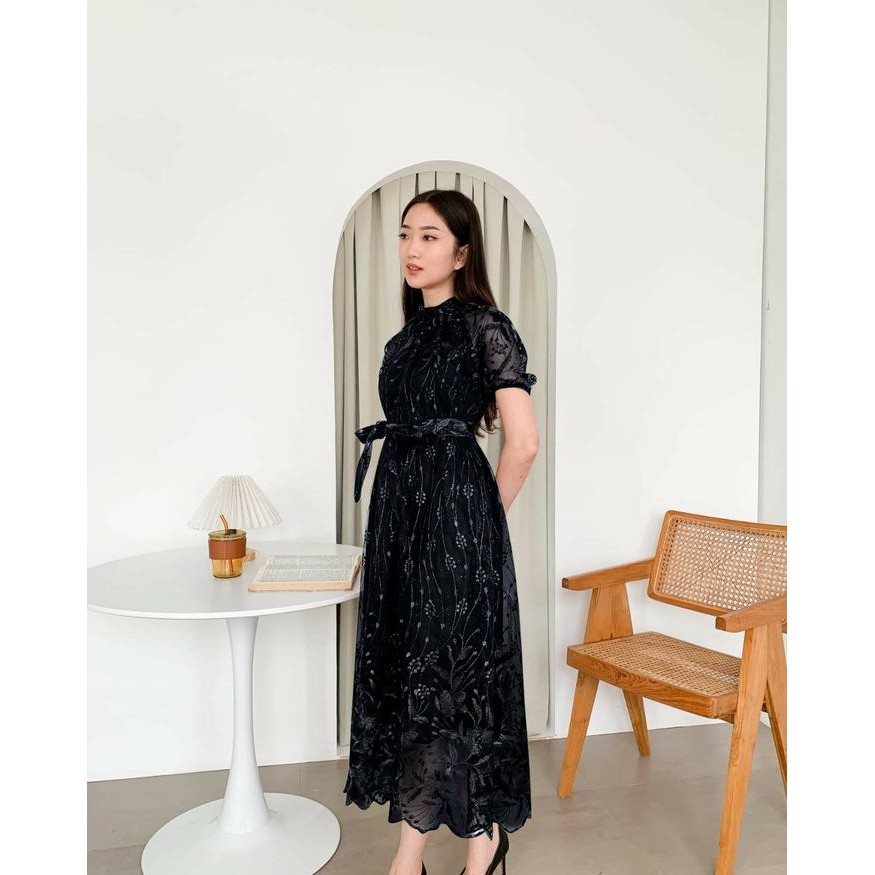 Femme Fatale - Dress Wanita Terbaru Korean Style Elegan Kekinian Lengan Pendek Annabelle Brokat