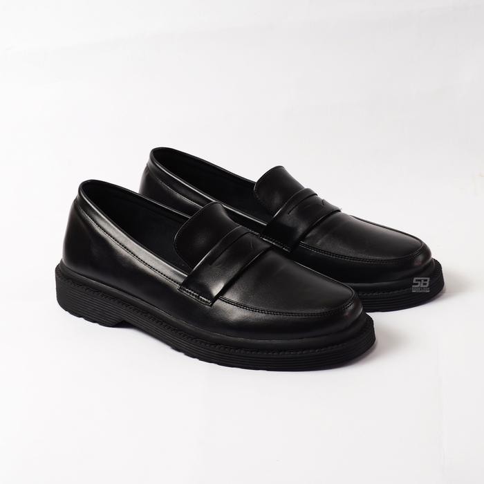 Sepatu Pria Loafers Docmart Sepatu Slip On Pria Sepatu Hitam Cowok Sepatu Pria Slip On Loafers