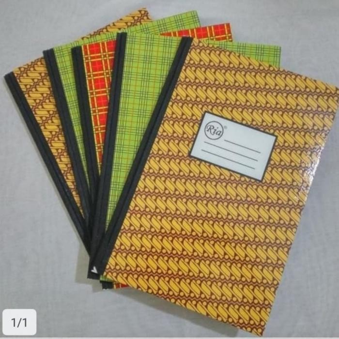 

RIA Buku Folio Isi 100 Lembar Ukuran 21x39 cm Cover Hard Stationery Paper Merk RIA Harga Per Buku