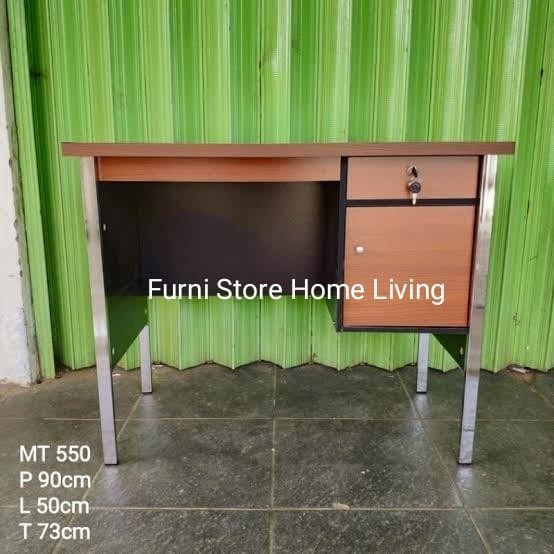 Meja Kantor Kaki Besi MT 550 Meja Kerja Kantor Papan Tebal Besi Kargo