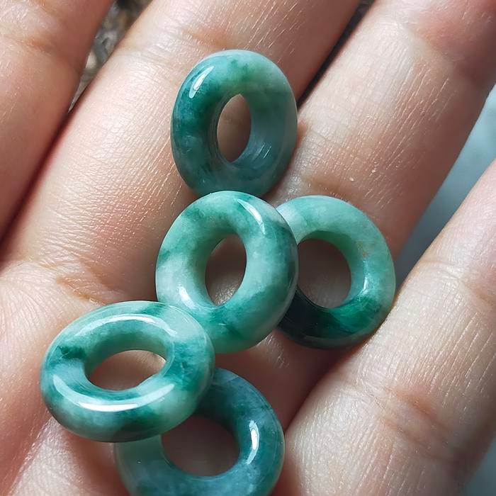 Liontin Giok Burma Donat Murah 15mm