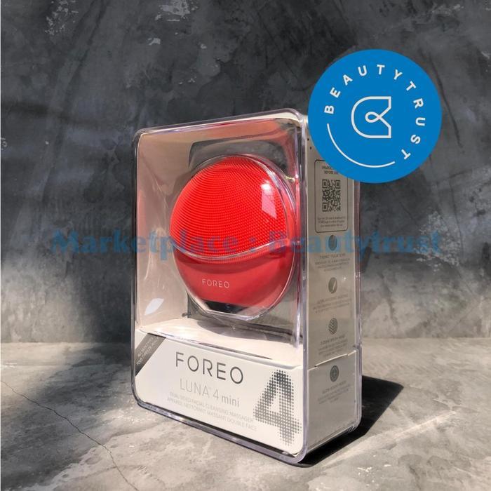 Foreo Luna 4 Mini Face Cleansing Brush & Face Massager