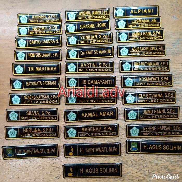 

DISKON papan nama dada/name tag kuningan dilapis fiber -PENITI