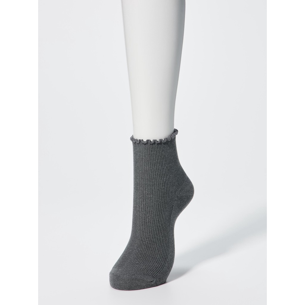 Uniqlo HEATTECH Kaos Kaki (Crew Mellow)