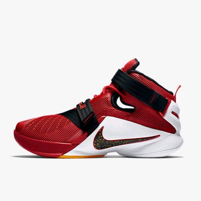Nike Lebron Soldier Sepatu Basket Pria Merah Putih dengan Desain Sporty dan Nyaman