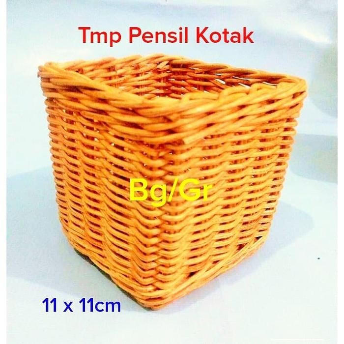 

Tempat Pensil Kotak dari Rotan