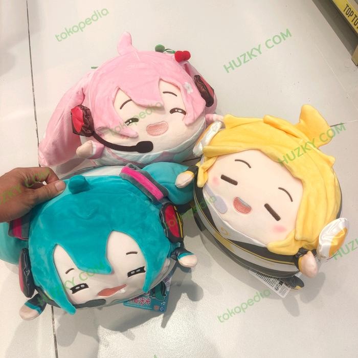 Bisa Grab Miniso Bantal Sofa Plush / Boneka Hatsune Miku (Bantal / Boneka Miku)