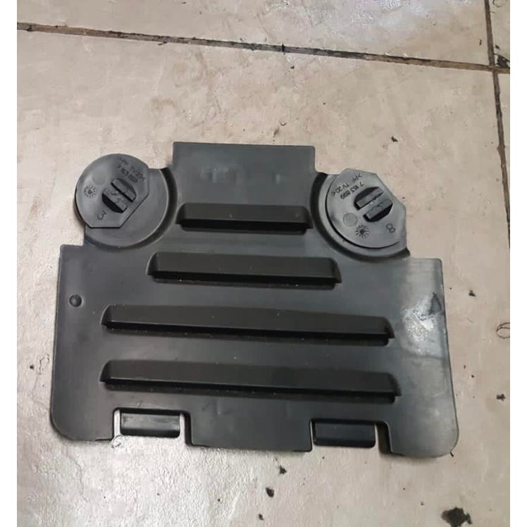 Cover Inner Fender Bmw E90 Depan Kiri (Original Part)